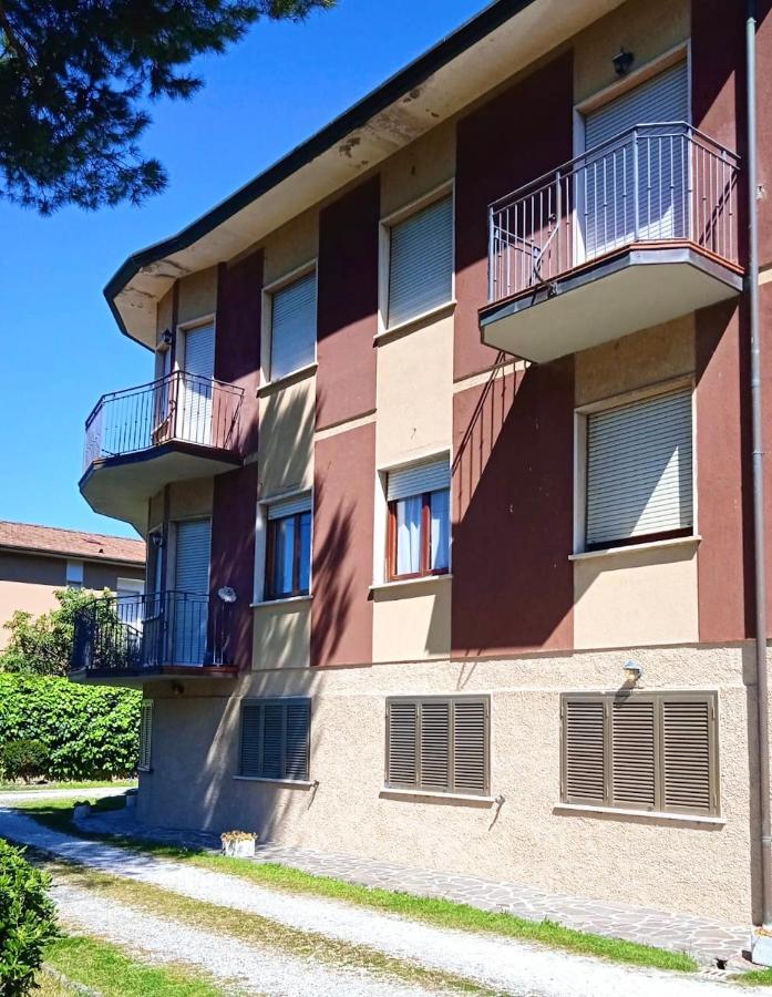 Iss Travel Apartments Casa Maria In Marina Di Massa Massa  Exterior photo